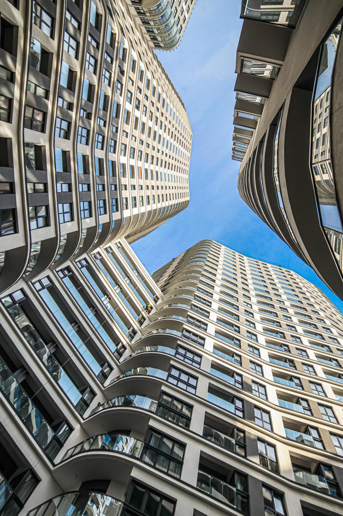 Big City Life Apartments - Bliska Wola Tower A Warschau Exterior foto
